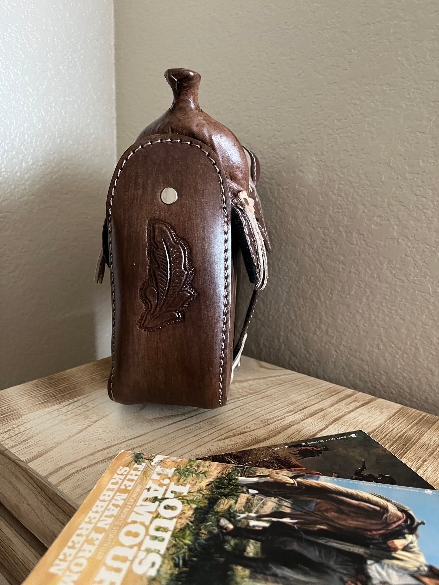 Saddle Purse