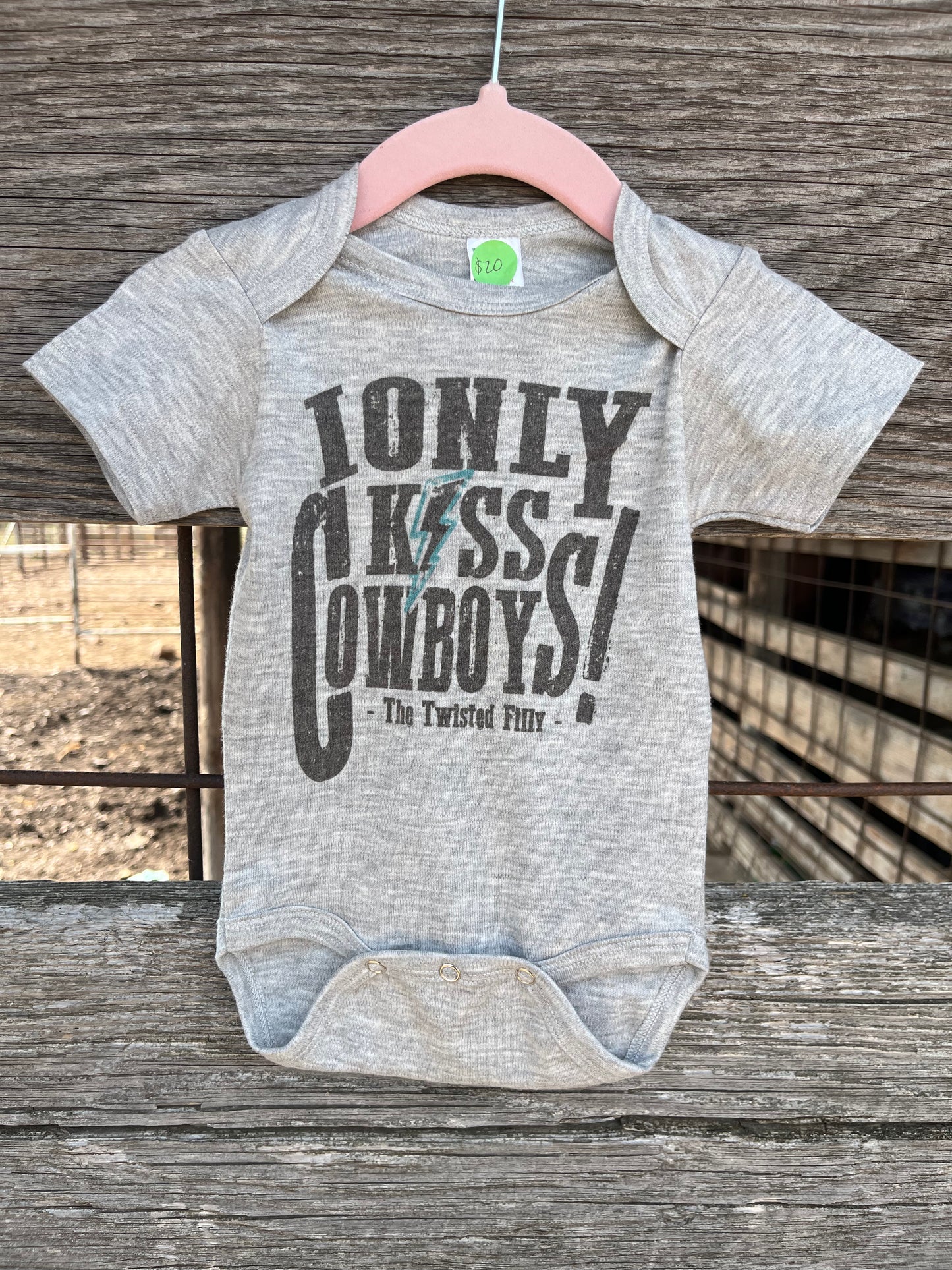 I Only Kiss Cowboys Onesie (Gray)