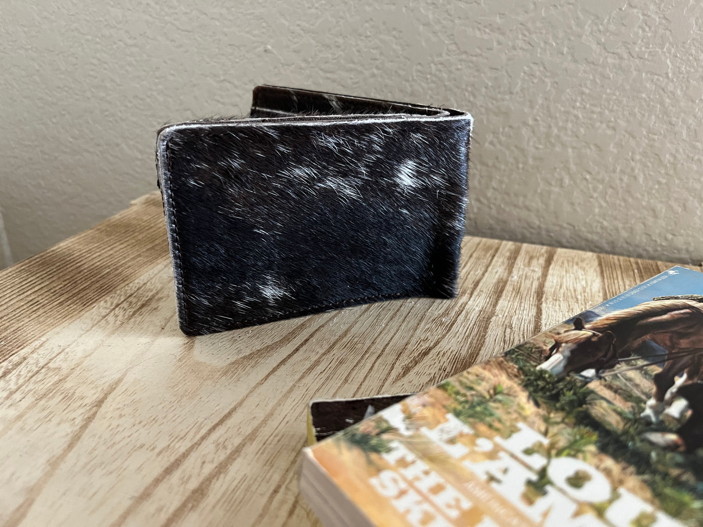 Cowhide Magnetic Clip Wallet